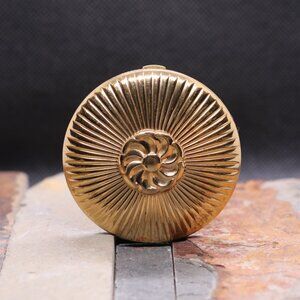 Vintage Richard Hudnut Gold-Tone Compact – 1950s Art Deco-Inspired Design